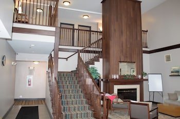 Country Inn & Suites by Radisson, Big Rapids, MI
