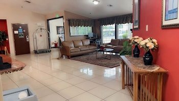 Bridgeway Inn & Suites Portland Airport