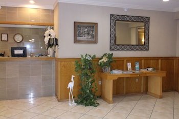 Days Inn & Suites by Wyndham Lake Okeechobee