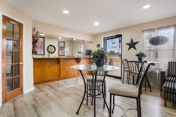 Americas Best Value Inn - Refugio