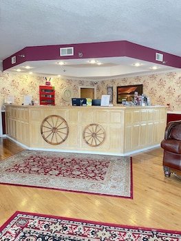 Carriage House Inn