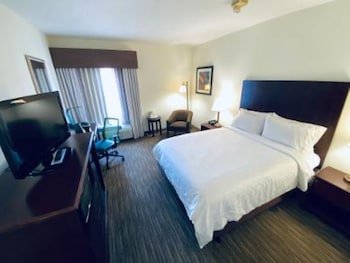 Holiday Inn Express & Suites Fort Payne
