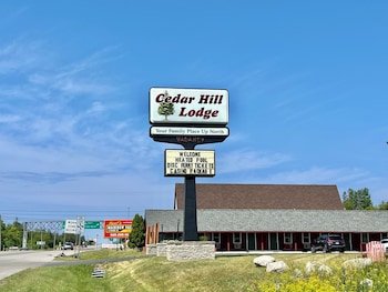 Cedar Hill Lodge