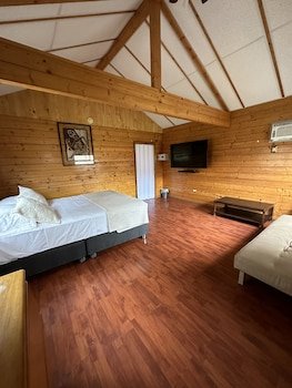 VPX Hotel Club