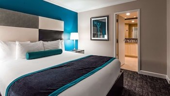Best Western Plus Casino Royale