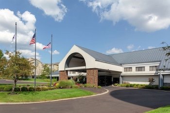 DoubleTree Suites by Hilton Hotel Dayton - Miamisburg