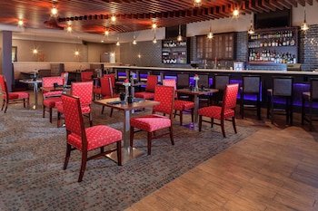 DoubleTree Suites by Hilton Hotel Dayton - Miamisburg