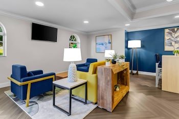 Mainstay Suites Airport
