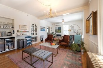 The Water Street Inn
