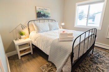 Colony Suites