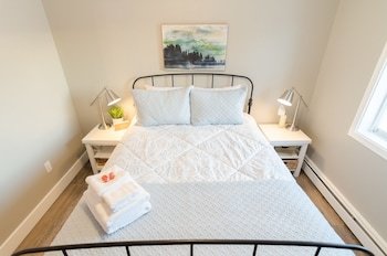 Colony Suites