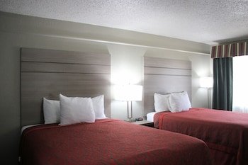 Days Inn by Wyndham Central San Antonio NW Medical Center