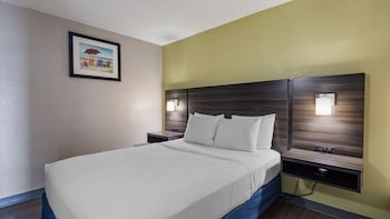 SureStay Studio by Best Western Virginia Beach Oceanfront