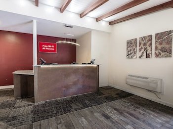 Red Roof Inn Lancaster - Strasburg