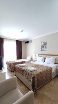 Risa Hotel