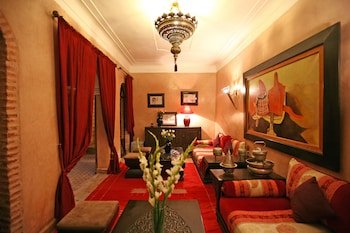 Riad Laora