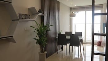 Zan Newlife Halong Apartment
