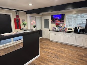 Oak Grove Inn