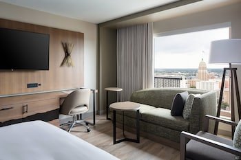 San Antonio Marriott Rivercenter