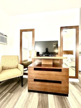 Budget Inn