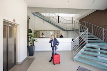 Simon Hotel Aprilia
