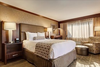 Crowne Plaza Foster City - San Mateo