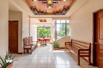Coco Grove Tourist Inn