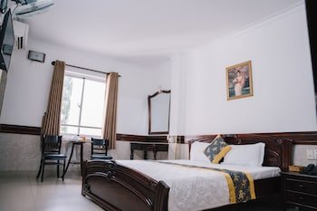 Hung Huong Hotel