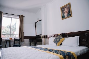Hung Huong Hotel
