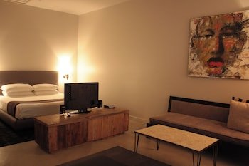 Loft 523