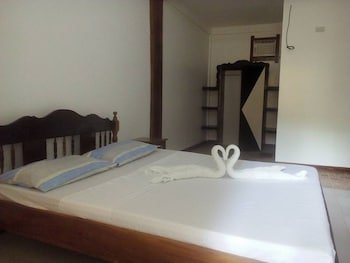 Point 303 Cloud 9 Resort