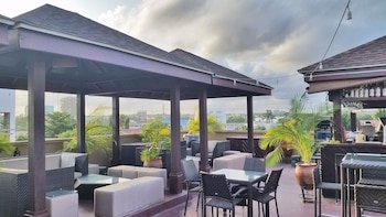 Tropical Enclave Hotel