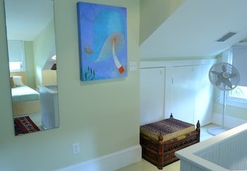 Adora Inn