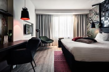 M Hotel