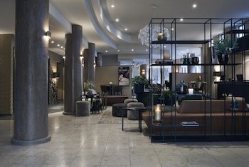 M Hotel