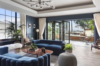 Fairmont Miramar Hotel