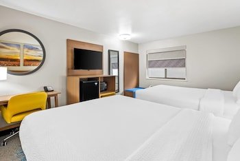 Days Inn by Wyndham Mitchell SD