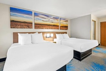 Days Inn by Wyndham Mitchell SD
