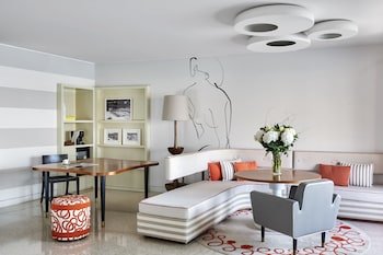 Hotel Monte-Carlo Beach