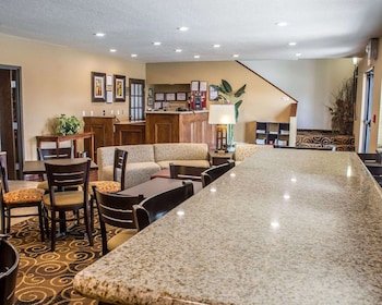 Rodeway Inn & Suites near Okoboji Lake