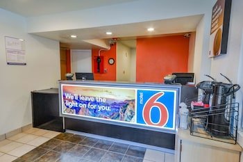 Motel 6 Huntsville