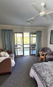 Bramston Beach Motel