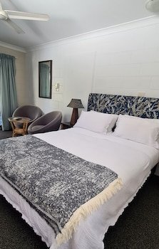 Bramston Beach Motel