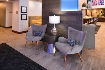 Hampton Inn & Suites Cincinnati-Mason
