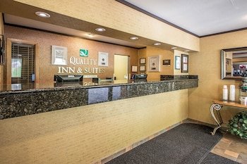 Quality Inn & Suites Decorah