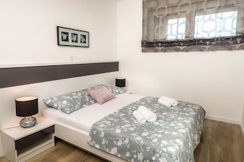 Danivan Pool Villas