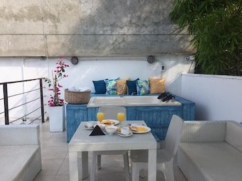 Juna Hotel Boutique