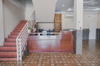 Hijrah Inn by RedDoorz