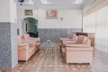 Hijrah Inn by RedDoorz