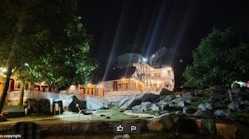 Manila Huts Naran